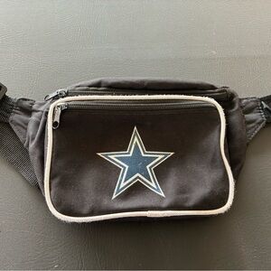 Dallas Cowboys  NFL Blac 3 Zip Hip Pack unisex
